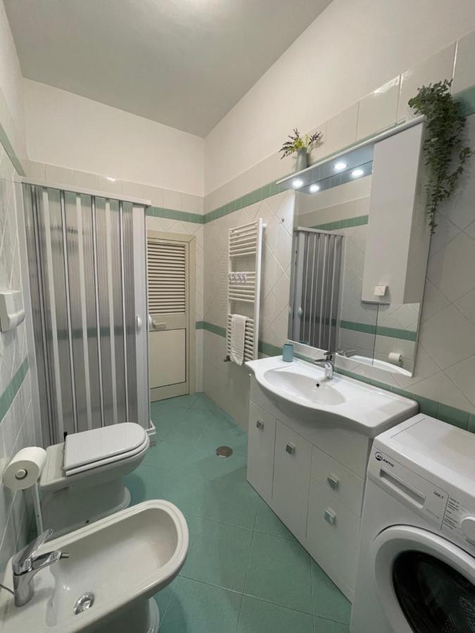 Seaview Apartments Furore Luaran gambar