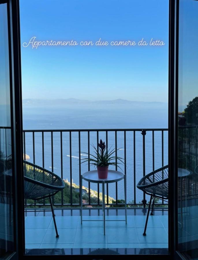 Seaview Apartments Furore Luaran gambar
